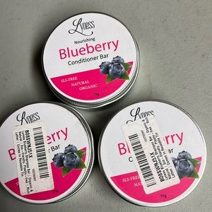 NWT Lyness 3 Pack Nourishing Blueberry Conditioner Bar